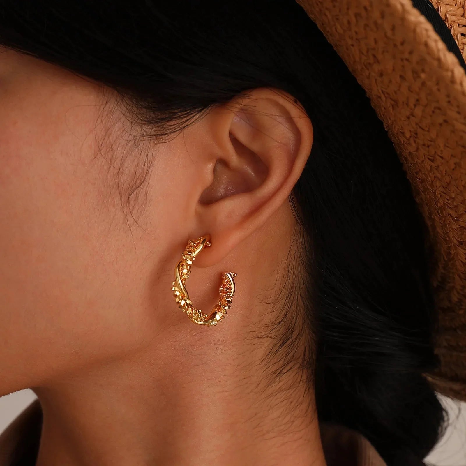 14k Dainty Textured Spiral Hoop Earrings