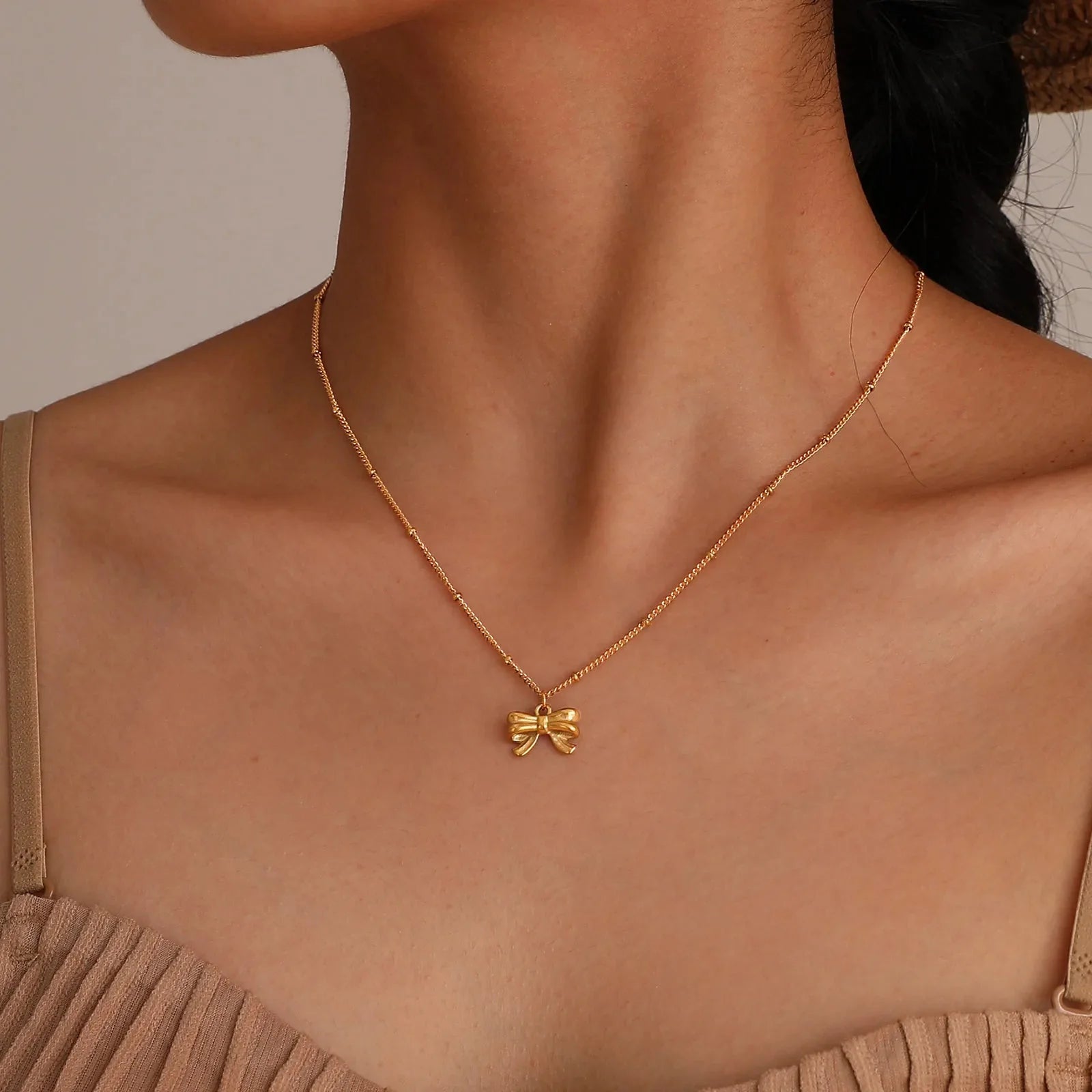14k Dainty Feminine Bow Necklace